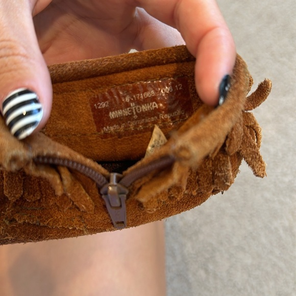 Minnetonka Moccasins - Picture 8 of 8